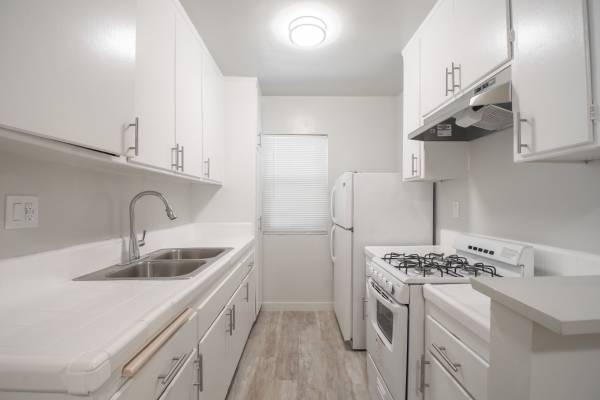 $1,995 / 1br - Bienvenido a 4221 McLaughlin, un amplio apartamento de 1 habitación y 1 baño (Los Ángeles)63662653588355123