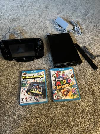 Ｗii U 本体ベーシックセット＋スーパーマリオ 3Dワールド Nintendo Wii U 32 GB Super Mario 3D World Deluxe Set - Black