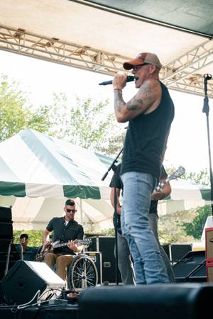Pro vocalist available for sessions etc/USA63655666903809121