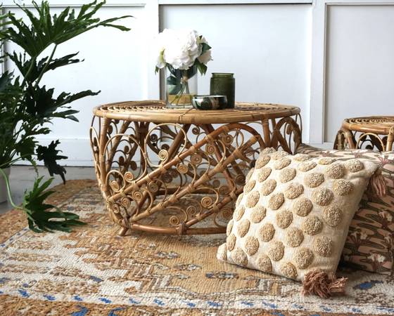 Mesa de centro de mimbre tejida a mano con diseño de pavo real - $63563471461803265120