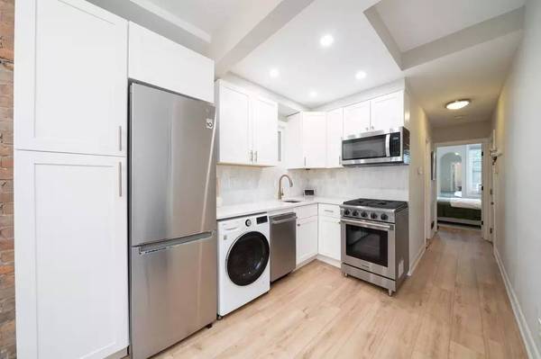 $930 / 1br - Recién Reformado de 1 Dormitorio con Cocina Moderna (alameda)63890428923649121