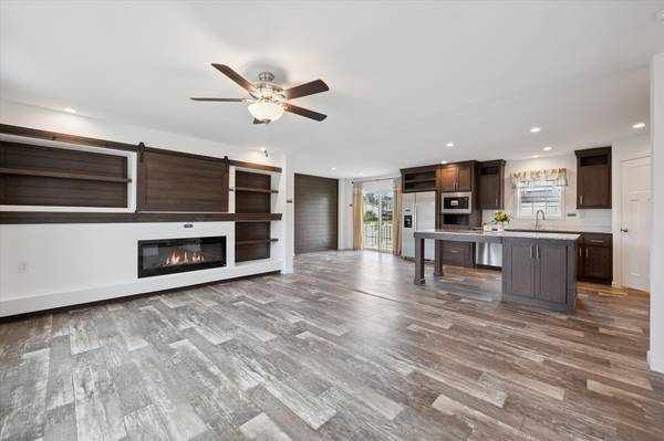 $180,500 / 3br - 1456ft2 - ¡Disponible 2025 Champion Catena II! (Comunidad Sunny Acres)63836544290051123