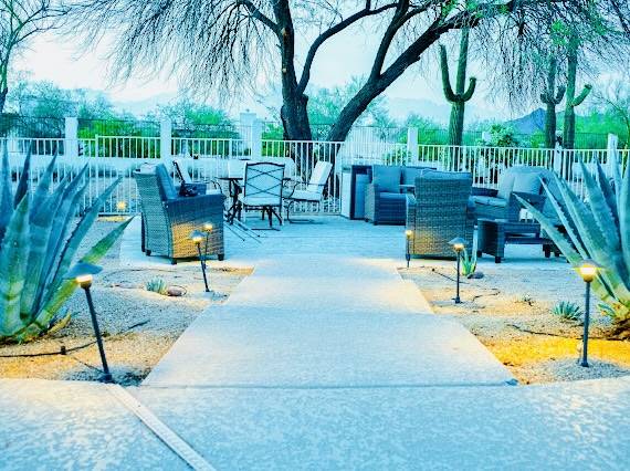 $7,500 / 4br - 4000ft2 - FURNISHED HOUSE SLEEPS 14 PATIO POOL SCOTTSDALE DOG CAVE CREEK (CAVE CREEK)64047708353667122