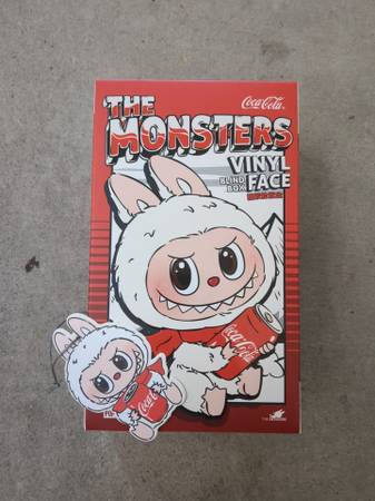 Popmart authentic coca cola plush pendants each new 1