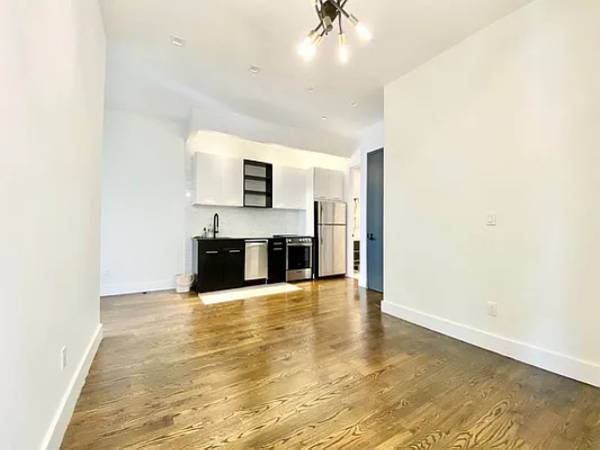 $5,350 / 3br - BEST DEAL! LAVISH 3 bed 3 Bath - Williamsburg (Brooklyn)63854480950787121