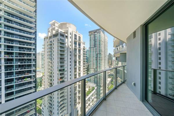 $8,800 / 2br - 1249ft2 - 2 Dormitorio / 2.5 Baño Flatiron Brickell VistaOceánica PisoAlto (Brickell)63825137596801123