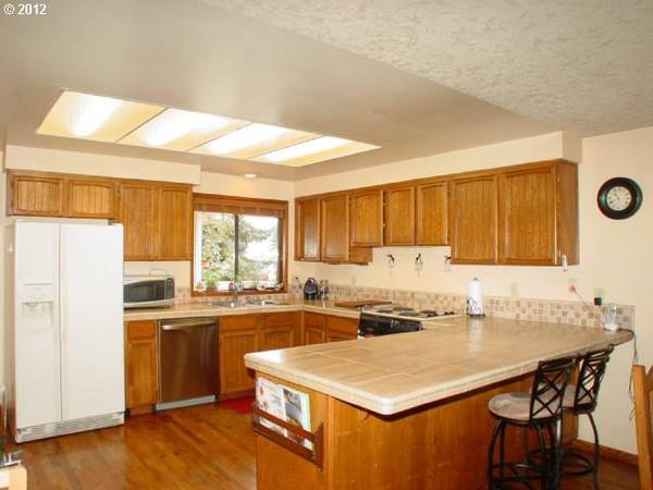 $765 / 4br - Private room in large 4 bedrm house in Cedar Mill. Utilities included (1510 NW 124th Ave, Portland, Oregon)63831250772611123