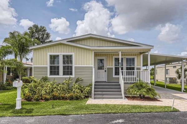 $259,900 / 2br - Heated Swimming Pool and Spa, BBQ-Patio Area, Sauna63825130326019122