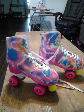 Barbie skates Size 9,, We live in Bay Ridge, brooklyn 1