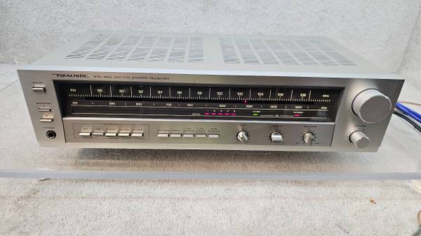 Realistic STA 460 Stereo Receiver partially working vintage 1