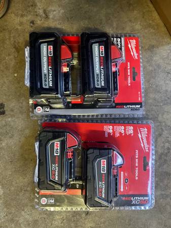 Milwaukee 4 batteries 250 cheap!!!! (San Jose)63836591989763120