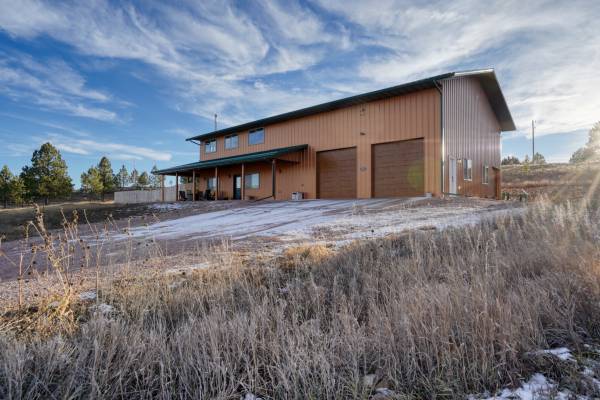 Barndominium | 3 bed, 3 bath, Office, 3 car garage, Hot Tub 1