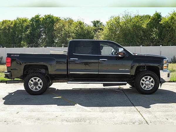 2016 Chevrolet Silverado 2500HD 4WD Crew Cab LTZ - $26995.0063479279744385124