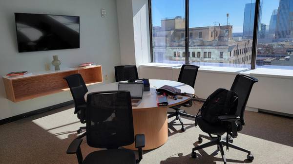 $1,067 / 254ft2 - MAKE THIS YOUR NEW OFFICE SPACE FOR UNDER $1100! (Nashville)63924812272515124