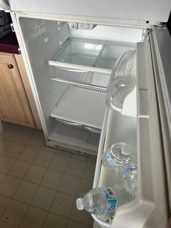 Refrigerator 1
