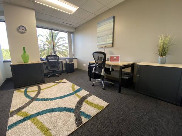 $1,335 🍁Private Office Special 🍁 Sizzle with a Sale for Fall! 🍁 (san rafael)64207201105410122