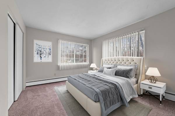 $799 / 2br - 865ft2 - Check Out Our Online Reviews! (Beautiful Views)63815109267201124