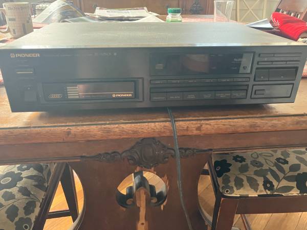 Stereo equipment 1
