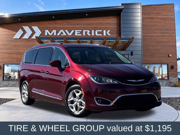 2020 Chrysler Pacifica Mini Van Touring L Plus Passenger Van 1