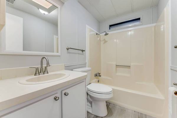 $1,200 / 2br - 1000ft2 - Home for Rent or Lease purchase (Ormond)63791498287491123