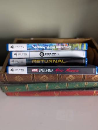 PS5 GAMES -- Assorted Bundle 1