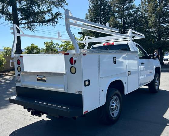 2017 Chevy Chevrolet Silverado 2500 HD Cabina Regular Camión de Trabajo 2D 8 ft - $25,995 (Cupertino)63469762448385123