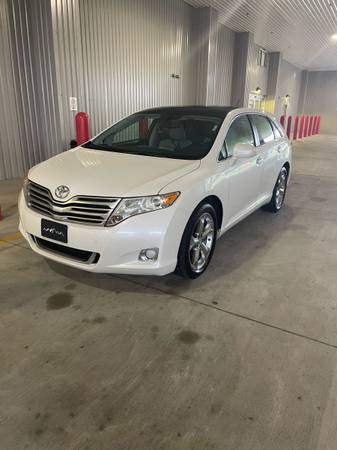 2011 Venza - $4,500 (Louisville)63621807582977121