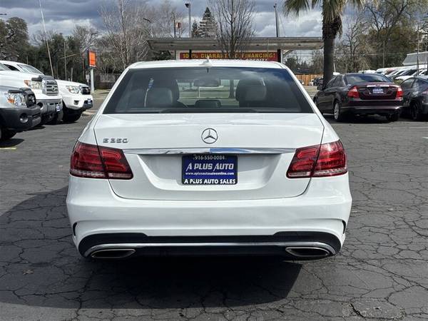 2016 MERCEDES-BENZ E350 ** REALLY LOW MILES ** - $16,99563619519304193123