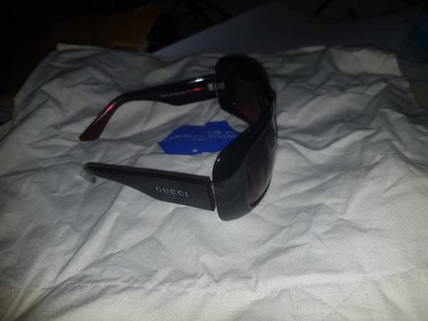 GUCCI Sunglasses Made In Italy 1