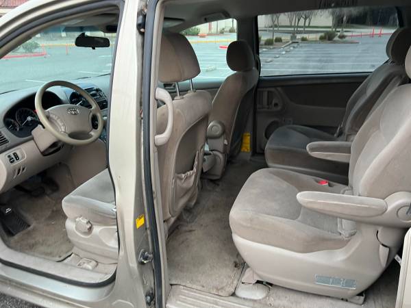 2004 Toyota Sienna LE – Original Owner! - $3,500 (san jose south)63617104912131124