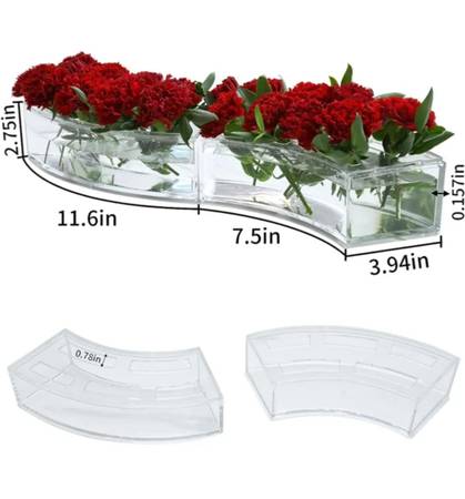 Clear Vase for Flowers - $30 (Brooklyn)63471424168833122