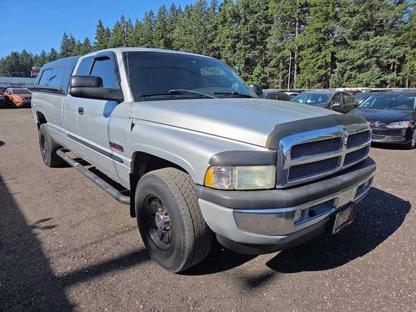 2001 Dodge Ram 2500 L Series - $13,999 (+ MC Auto)63624401263361124