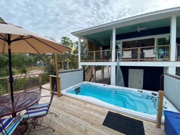 $125 / 2br - 1341ft2 - Exquisite water front home, in Historic Cedar Key (Cedar Key)63823027312001120