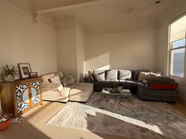 $2,900 / 2br - Master Bedroom + Parking in 2B2B Apt in Pac Heights (pacific heights)63813640222721123