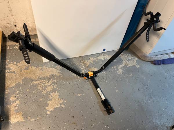 Reese Sportwing 2-Bike Hitch Carrier 1