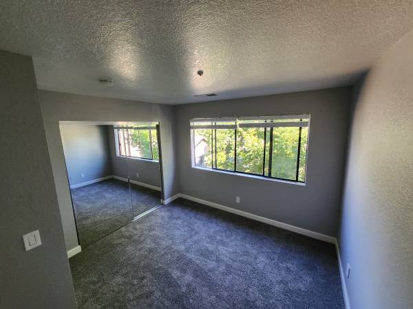 $2,250 / 2br - 875ft2 - 2Weeks FEE rent & FREE Cable !! (rohnert pk / cotati)63933766035458124