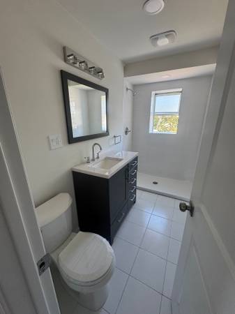 $3,550 / 3br - Apartment (whitestone)64033457119491124