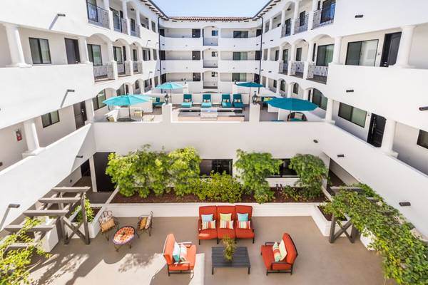 $3,775 / 3br - 1236ft2 - Fabulous 3bd/2ba Condo with RESORT STYLE Amenities- Pet Friendly! (Sherman Oaks)63912984246146121