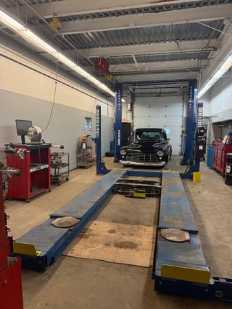$3,500 / 2000ft2 - Auto Mechanic Shop For Rent (Ossining)63854480683523121