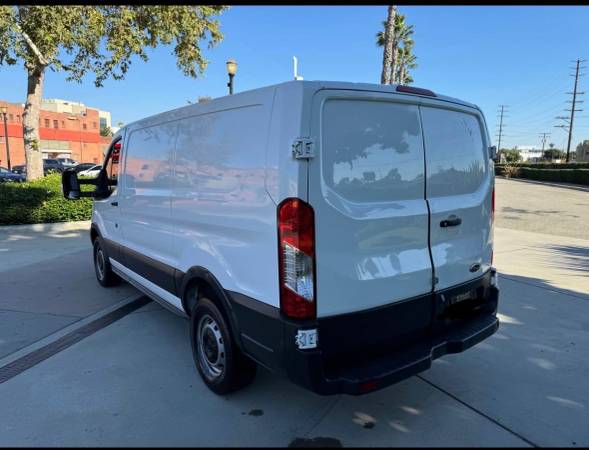 2018 T 250 EXCELENTE PRECIO TÍTULO LIMPIO SIN ACCIDENTES - $15,500 (Sylmar)63618313919617122
