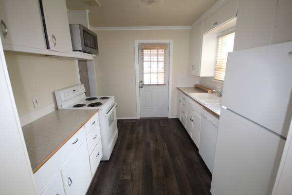 $1,995 / 2br - 864ft2 - Casa en Midtown cerca de todo, aire acondicionado, pisos de madera dura, lavadora/secadora, ¡mascotas permitidas!63839290840321121