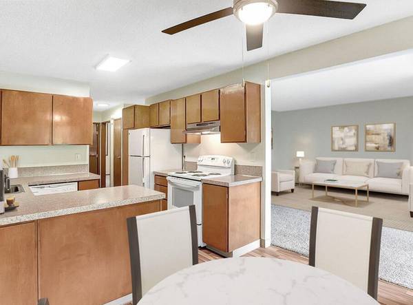$1,595 / 2br - OBTÉN $300 DE DESCUENTO! Cerca del Área Natural Spring Park - Ventanas de Alta Eficiencia Energética (Milwaukie Heights)63831396552323124