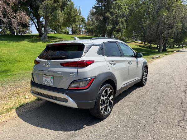 2023 HYUNDAI KONA LIMITED. AWD. GRAY. - $15,999 (Sun Valley, CA)63470893801345123