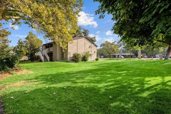 $1,375 / 2br - 892ft2 - Walk-In Closets, Calefacción Central y Aire Acondicionado, Paisaje Exuberante (Boise)63794895362307122
