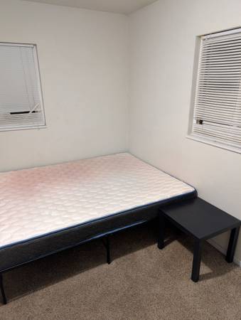 $650 / 1br - 120ft2 - Room for rent (REDDING)63972529313539122