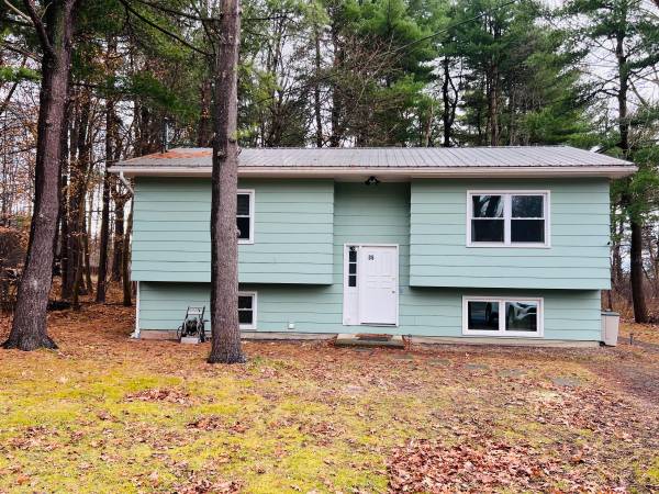 2Bedroom – 1 Bathroom Apartment | Quiet, Spacious, Prime Location 1