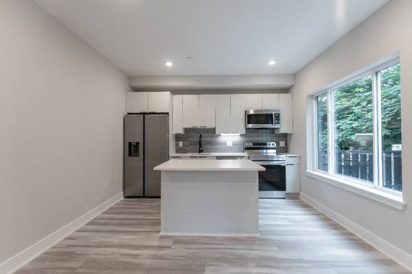 $1000.00 / 1br - 665 N 35th Street (Alquiler de habitación)63666782366467122