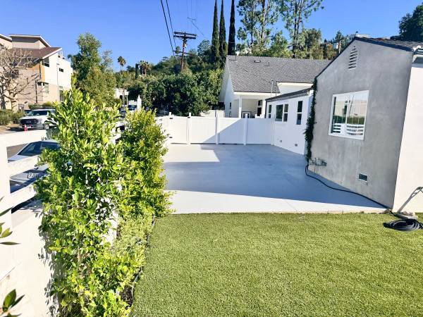 $5,500 / 3br - 1250ft2 - 3 bedroom 2 bath house for rent (Studio City)64280843128961121