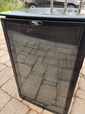 Wine Refrigerator 1