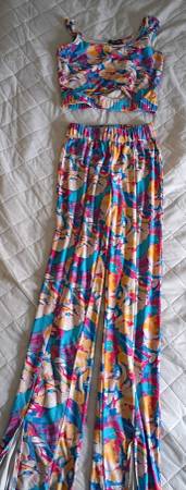 Two piece bell bottoms outfit 1